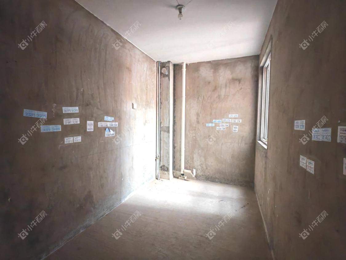 镇江东南新城在售二手房源室内图_小牛看房