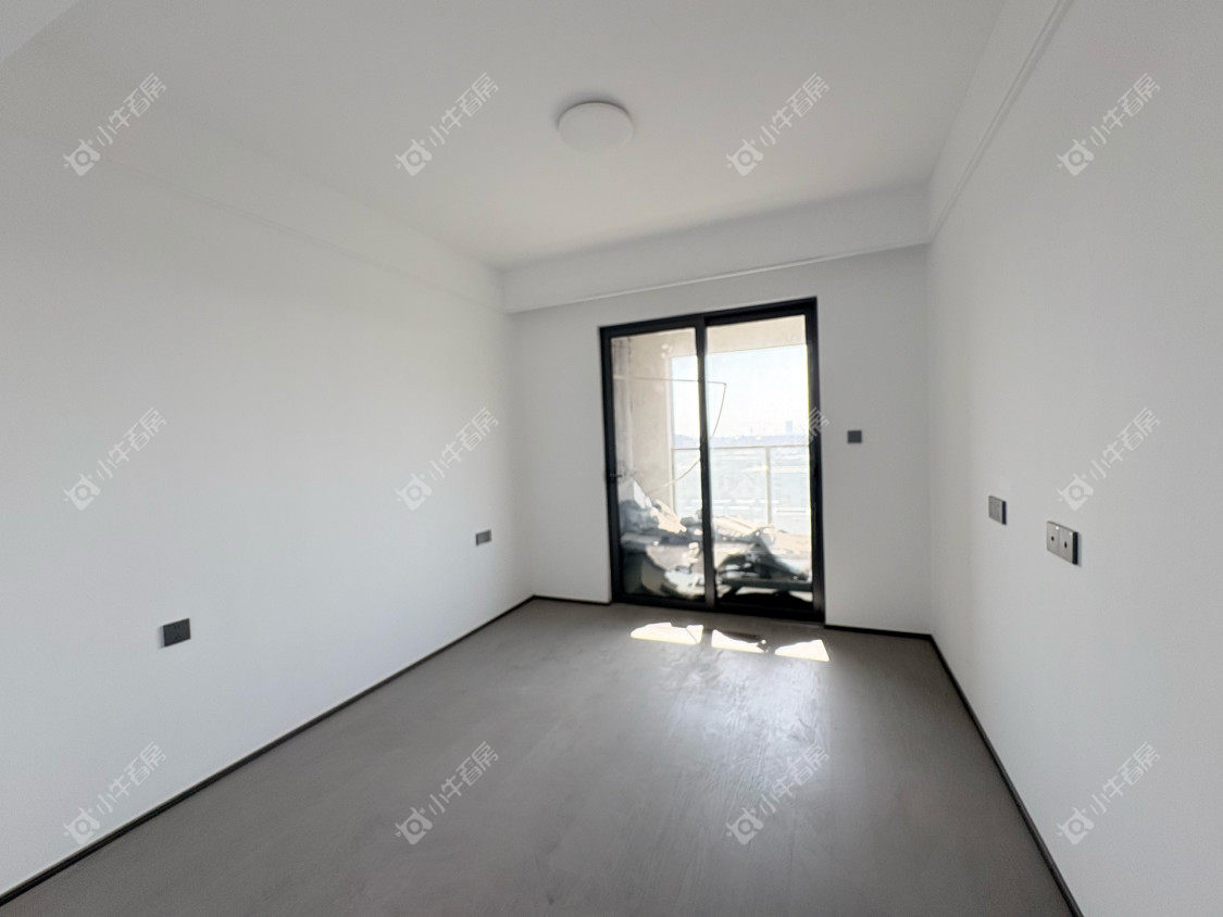 镇江金茂云镜府在售二手房源室内图_小牛看房