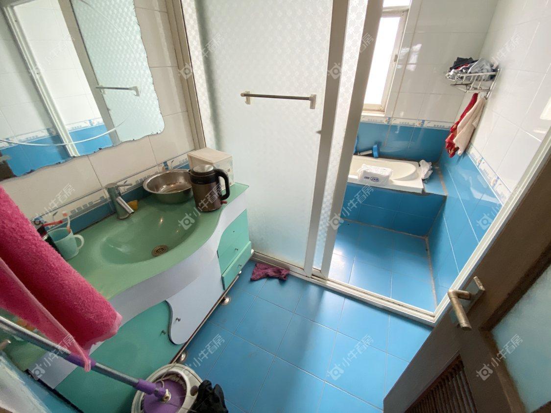 镇江大桥东苑在售二手房源室内图_小牛看房