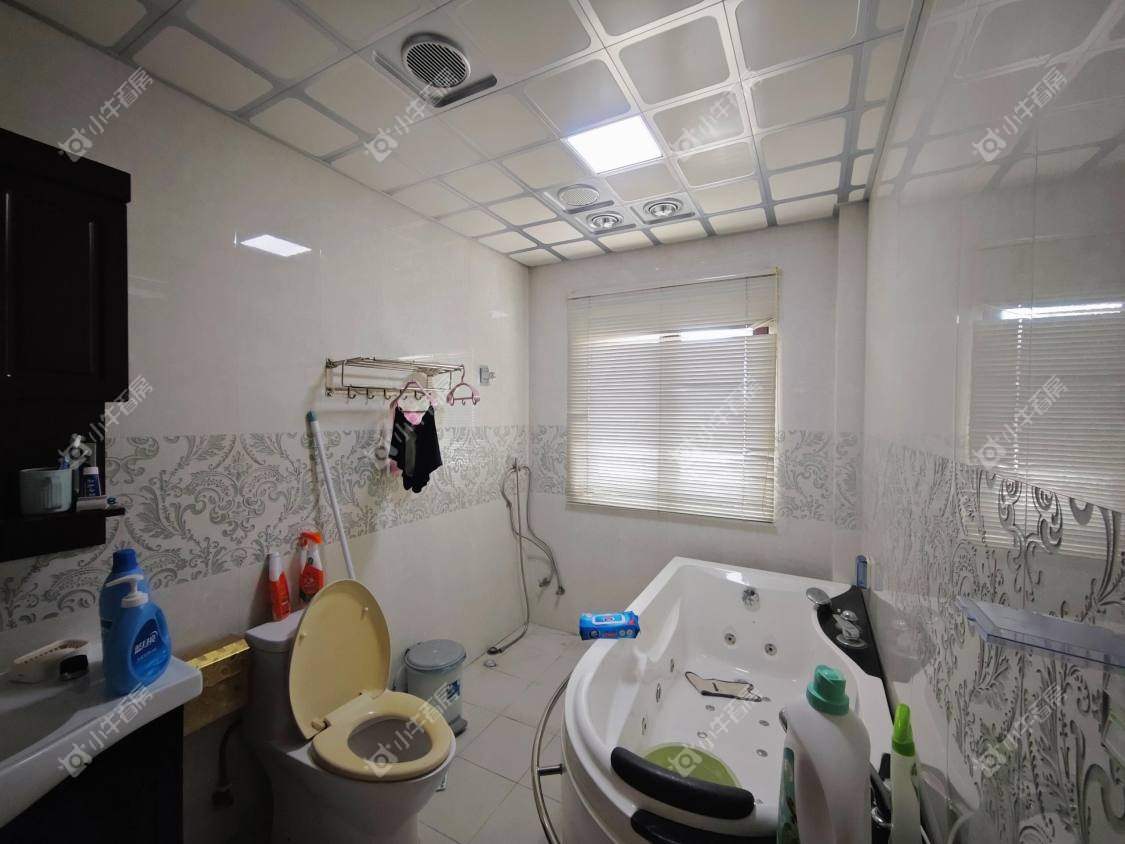 镇江天波城别墅区在售二手房源室内图_小牛看房