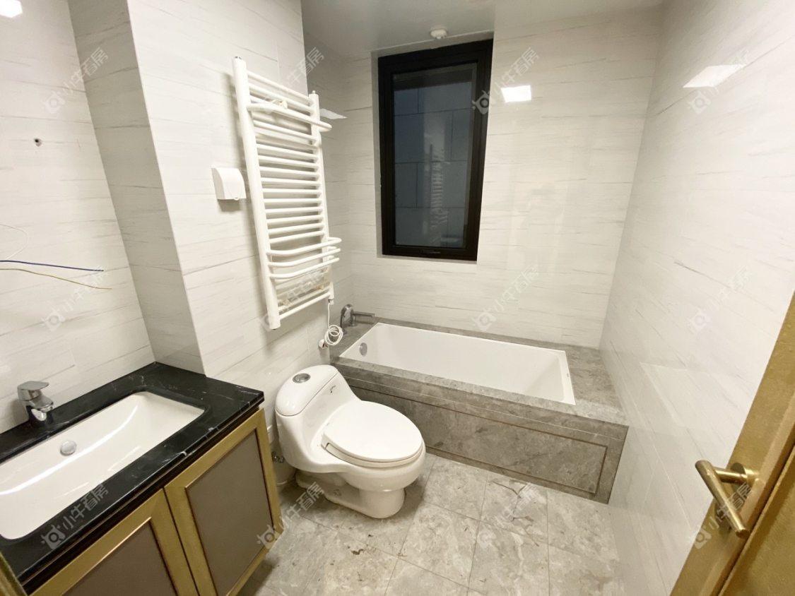 镇江红星天铂在售二手房源室内图_小牛看房