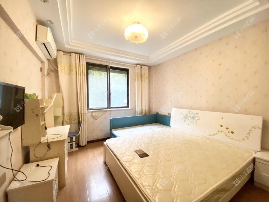 镇江世纪豪都在售二手房源室内图_小牛看房