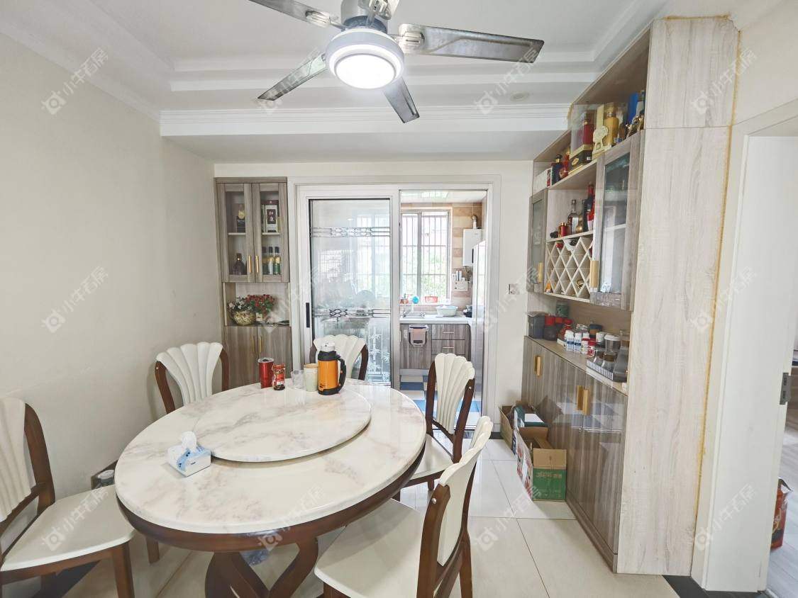 镇江百合苑在售二手房源室内图_小牛看房