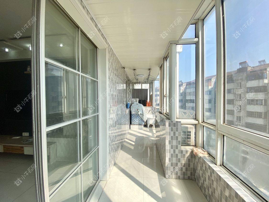 镇江江南嘉园在售二手房源室内图_小牛看房