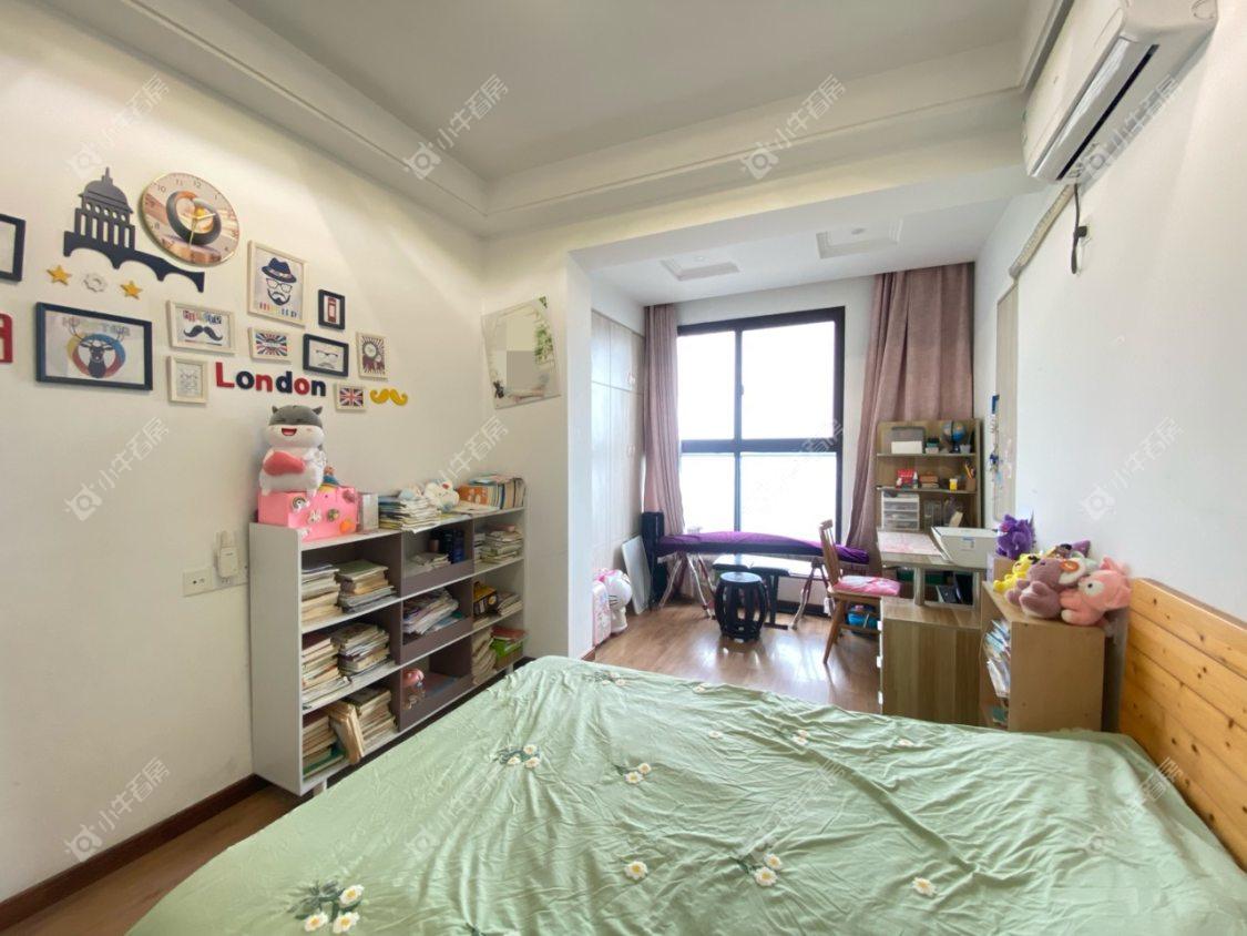 镇江滨河凤凰城在售二手房源室内图_小牛看房