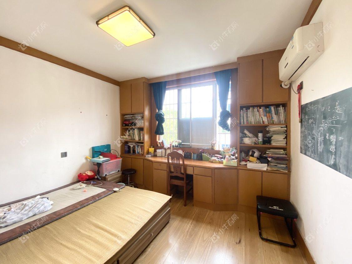 镇江华南新村在售二手房源室内图_小牛看房