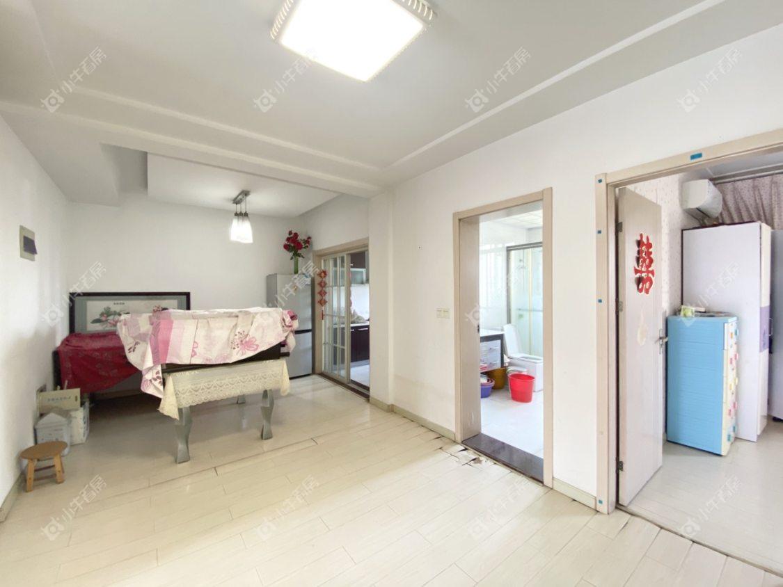 镇江泰豪公寓在售二手房源室内图_小牛看房