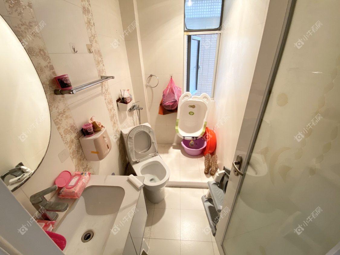 镇江水岸春天在售二手房源室内图_小牛看房