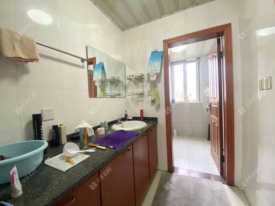 镇江东南新城在售二手房源室内图_小牛看房