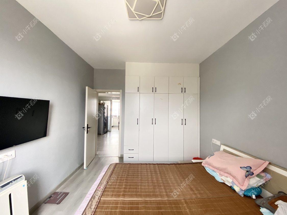 镇江凤凰新村在售二手房源室内图_小牛看房