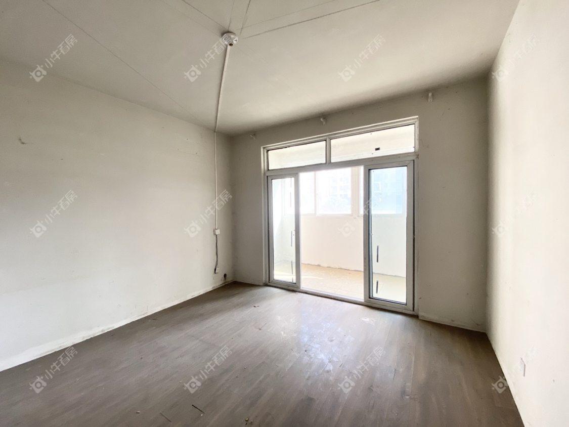 镇江嘉荟新城在售二手房源室内图_小牛看房