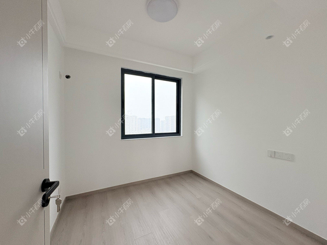 镇江融创华南映在售二手房源室内图_小牛看房