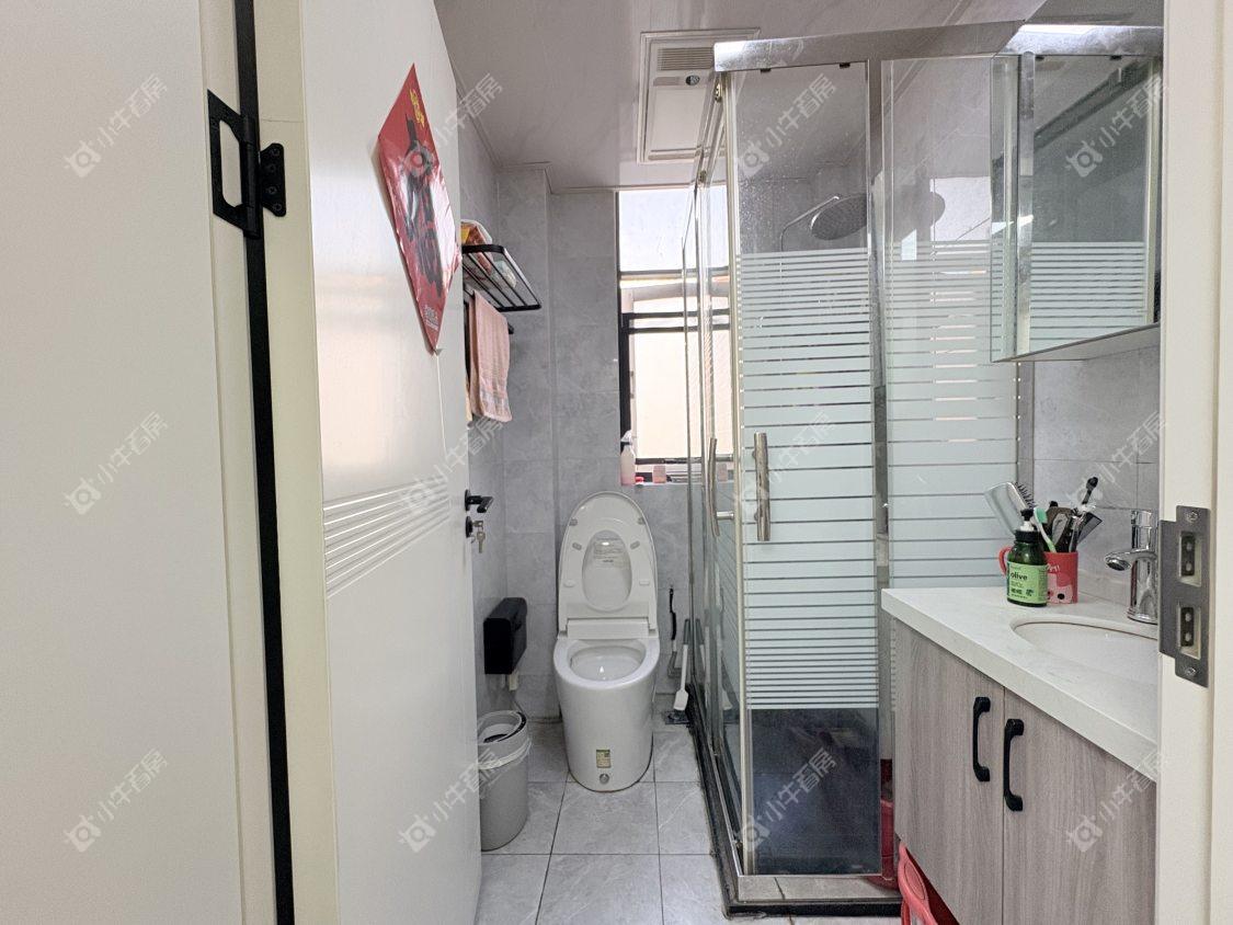 镇江化肥小区在售二手房源室内图_小牛看房