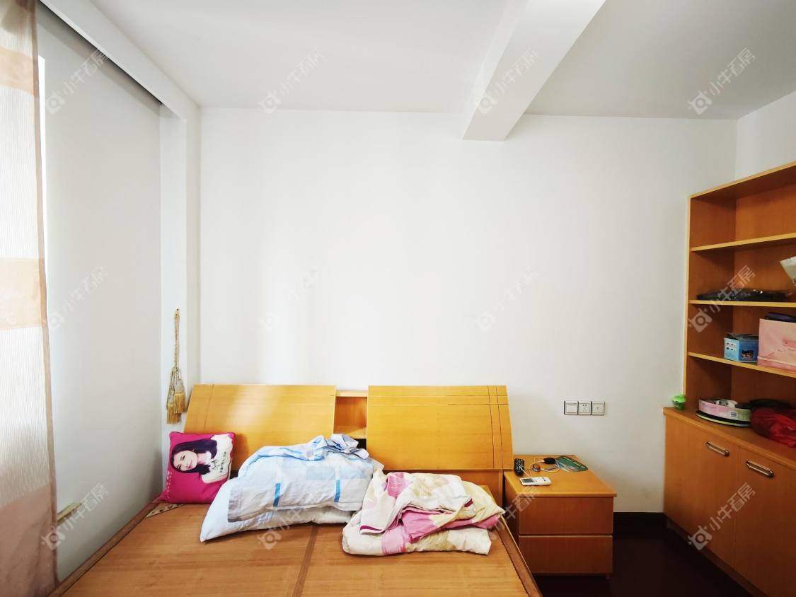 镇江芳草苑在售二手房源室内图_小牛看房