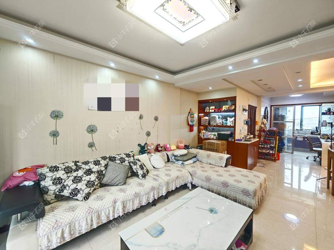 镇江世纪豪都在售二手房源室内图_小牛看房