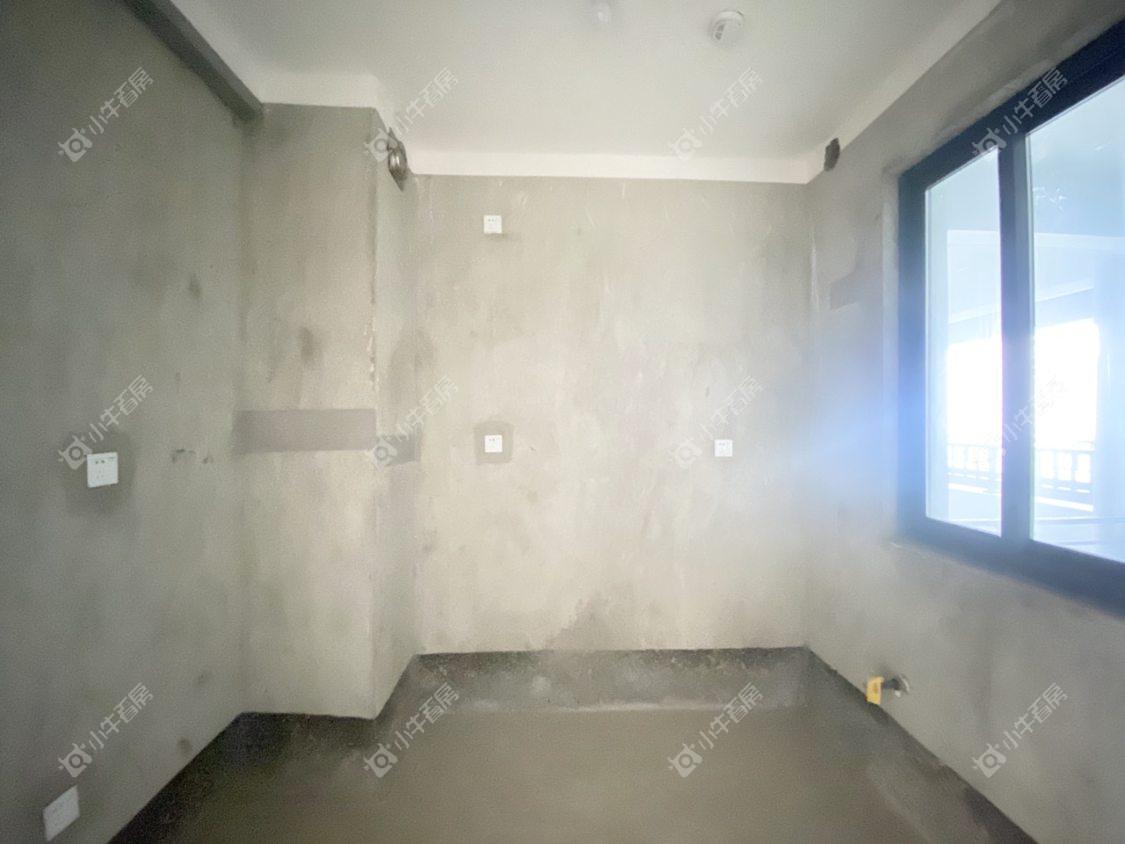 镇江融创华南映在售二手房源室内图_小牛看房