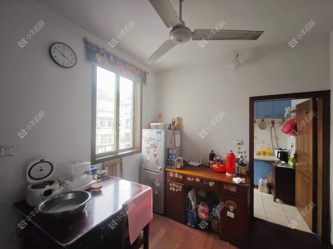 镇江阜阳新三村在售二手房源室内图_小牛看房