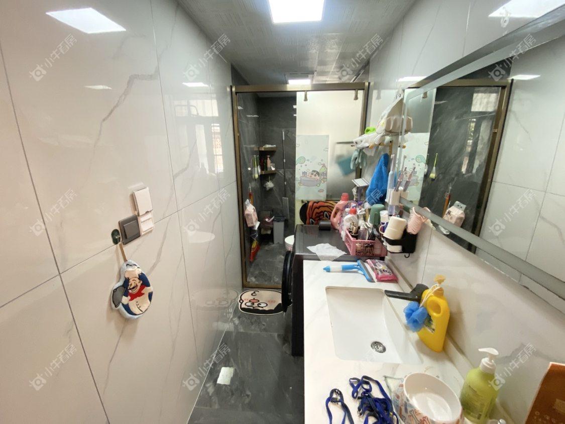 镇江龙凤新村在售二手房源室内图_小牛看房