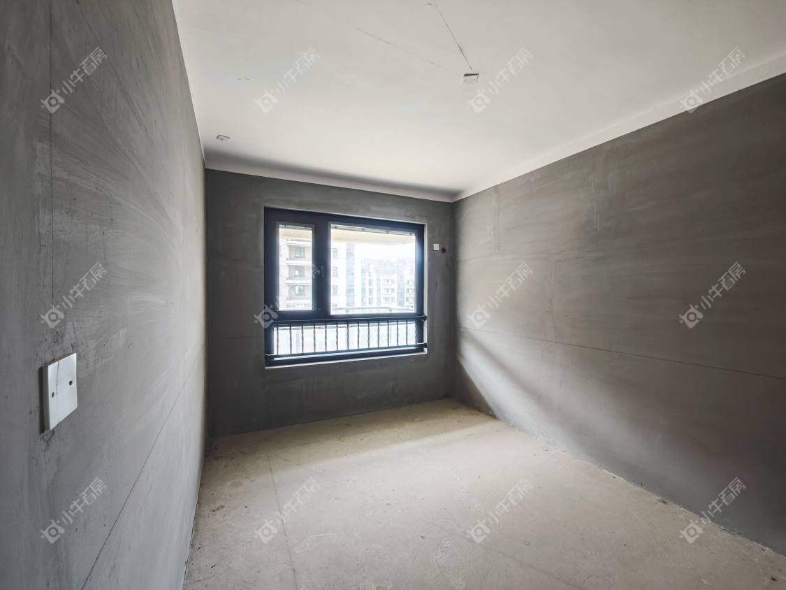 镇江珑蟠里在售二手房源室内图_小牛看房