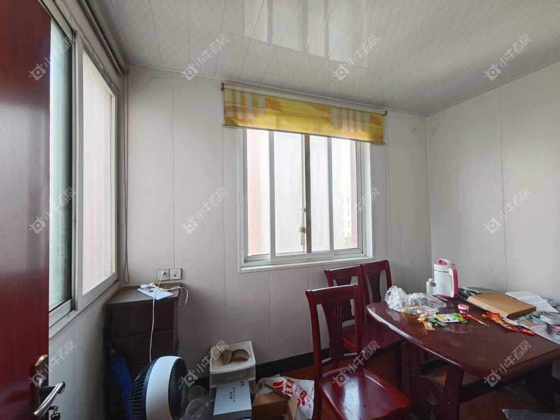 镇江东南新城在售二手房源室内图_小牛看房