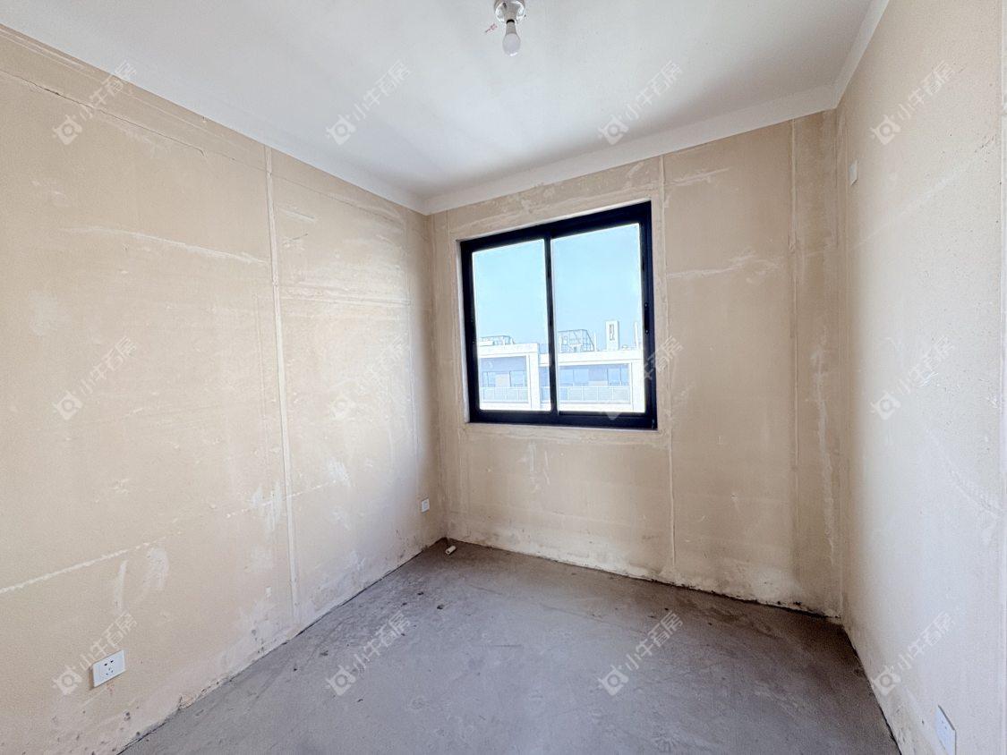 镇江融创华南映在售二手房源室内图_小牛看房