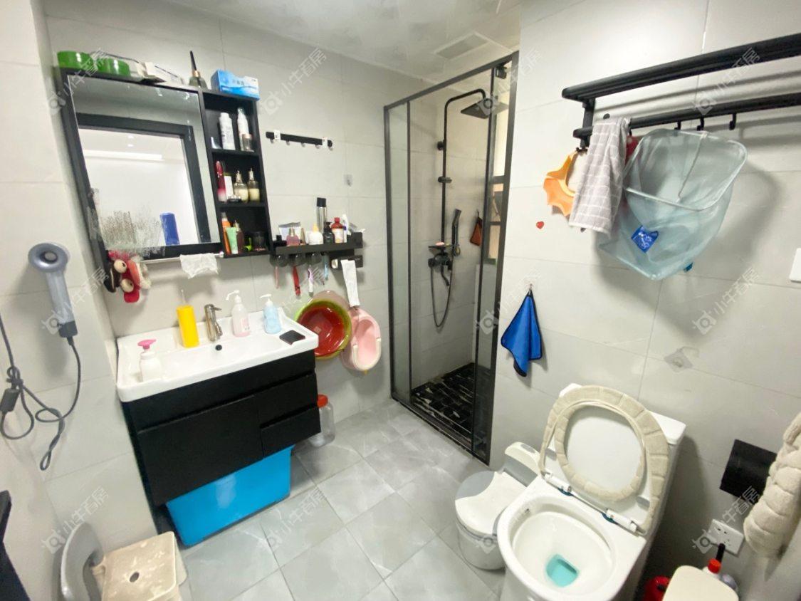 镇江华都幸福里在售二手房源室内图_小牛看房