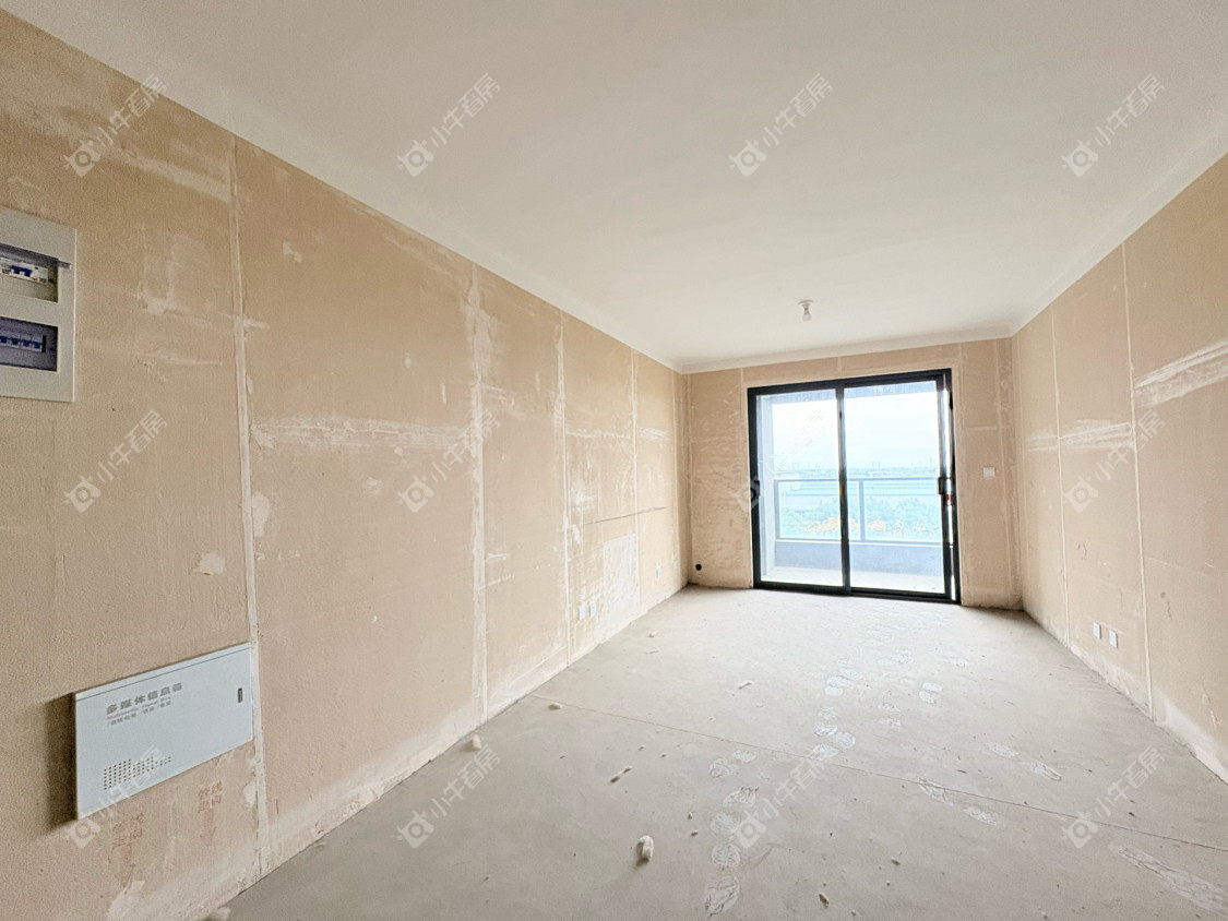 镇江融创华南映在售二手房源室内图_小牛看房