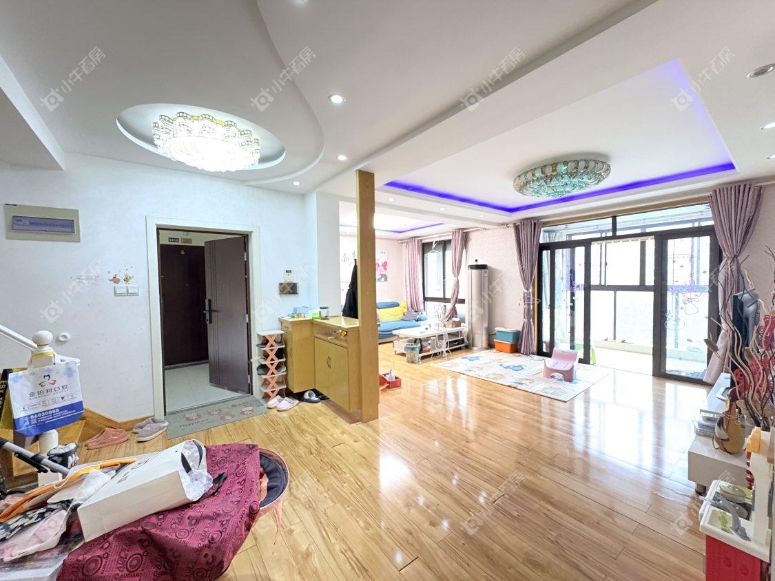 镇江领秀花都在售二手房源室内图_小牛看房