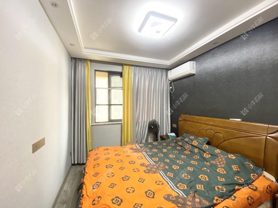 镇江华都幸福里在售二手房源室内图_小牛看房