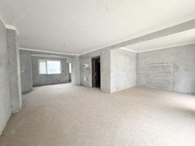 镇江桃源里4室2厅2卫在售二手房房源图片