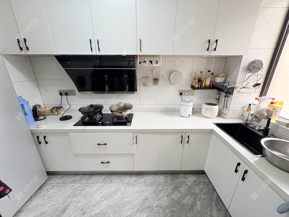 镇江凤熹台在售二手房源室内图_小牛看房