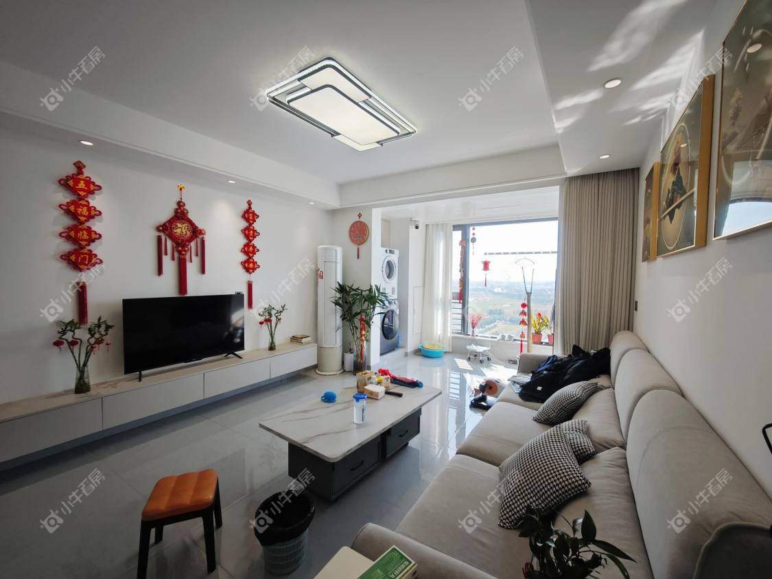 镇江融创华南映在售二手房源_小牛看房