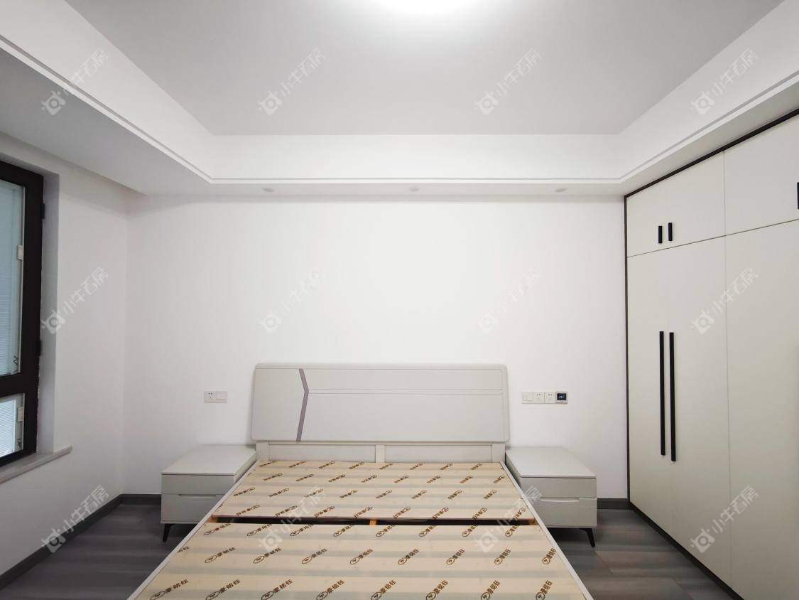 镇江荣城国际（中央公馆）在售二手房源室内图_小牛看房