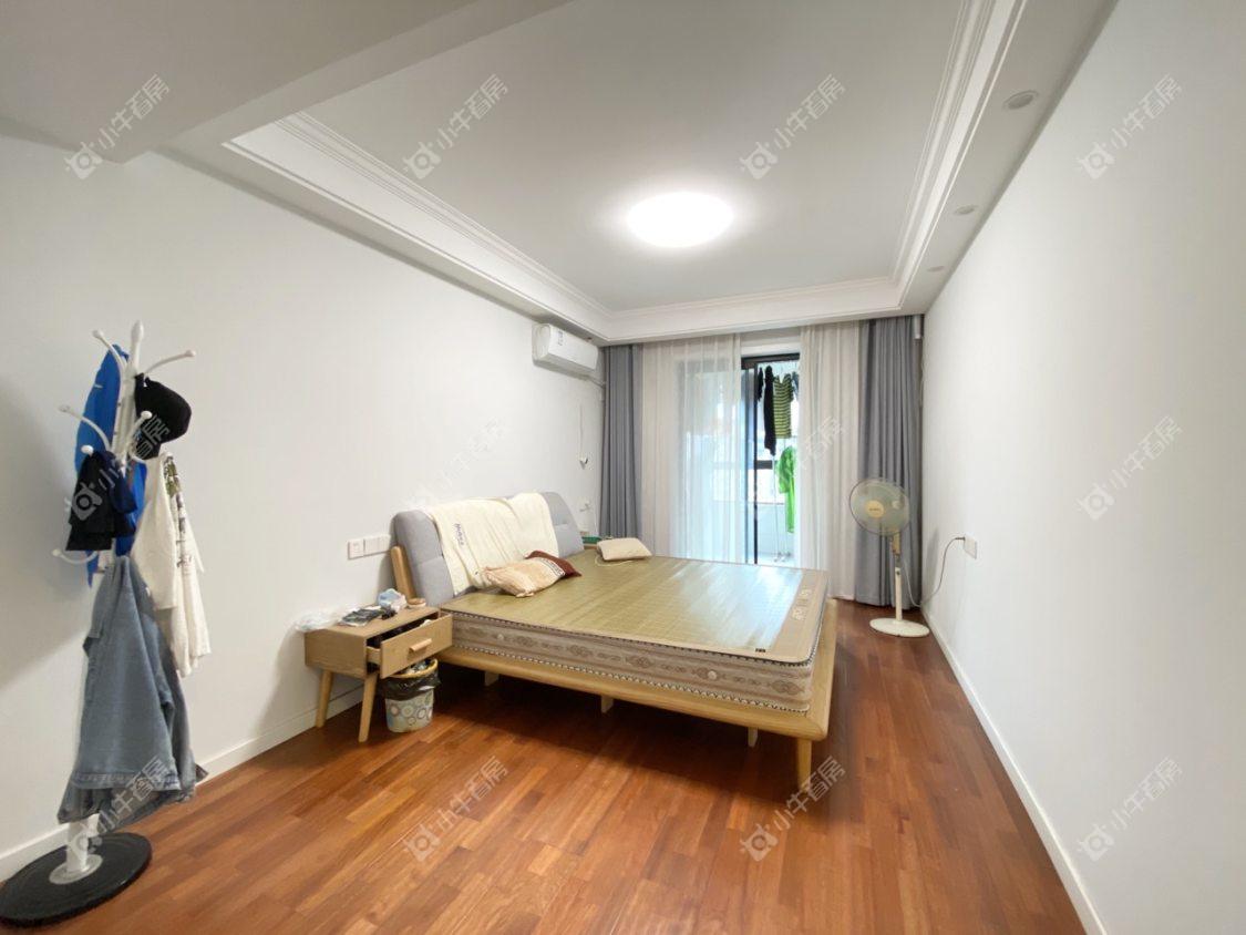 镇江凤凰郡在售二手房源室内图_小牛看房