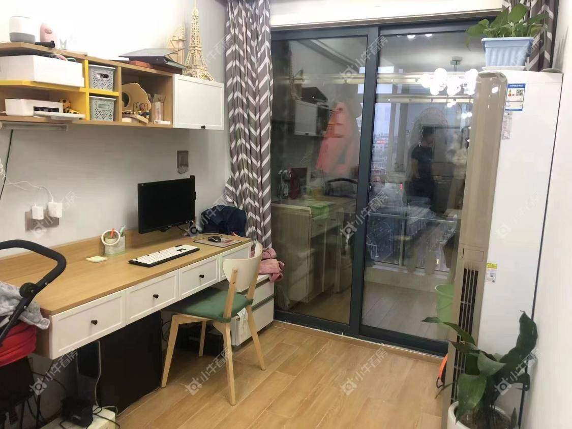 镇江荣城国际一期在售二手房源室内图_小牛看房