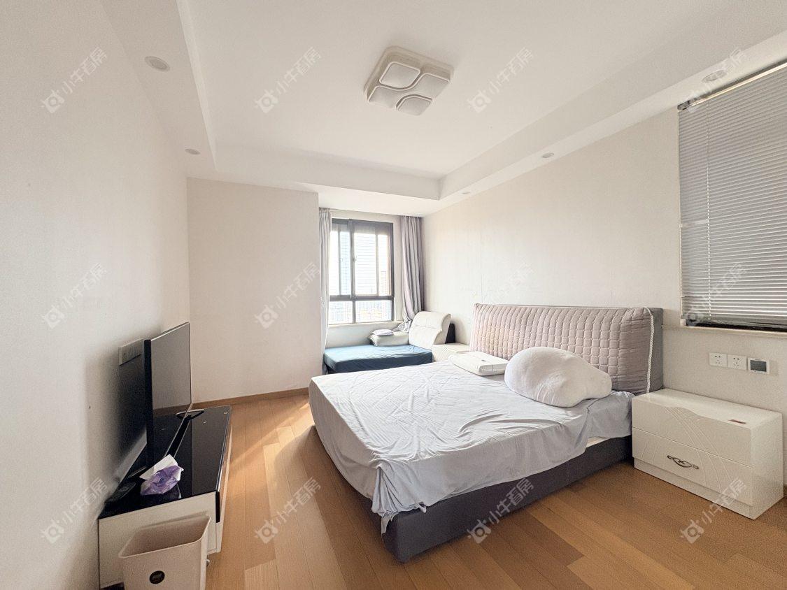 镇江昆仑华府在售二手房源室内图_小牛看房