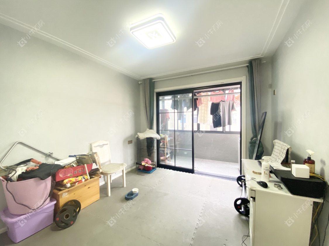 镇江龙凤新村在售二手房源室内图_小牛看房