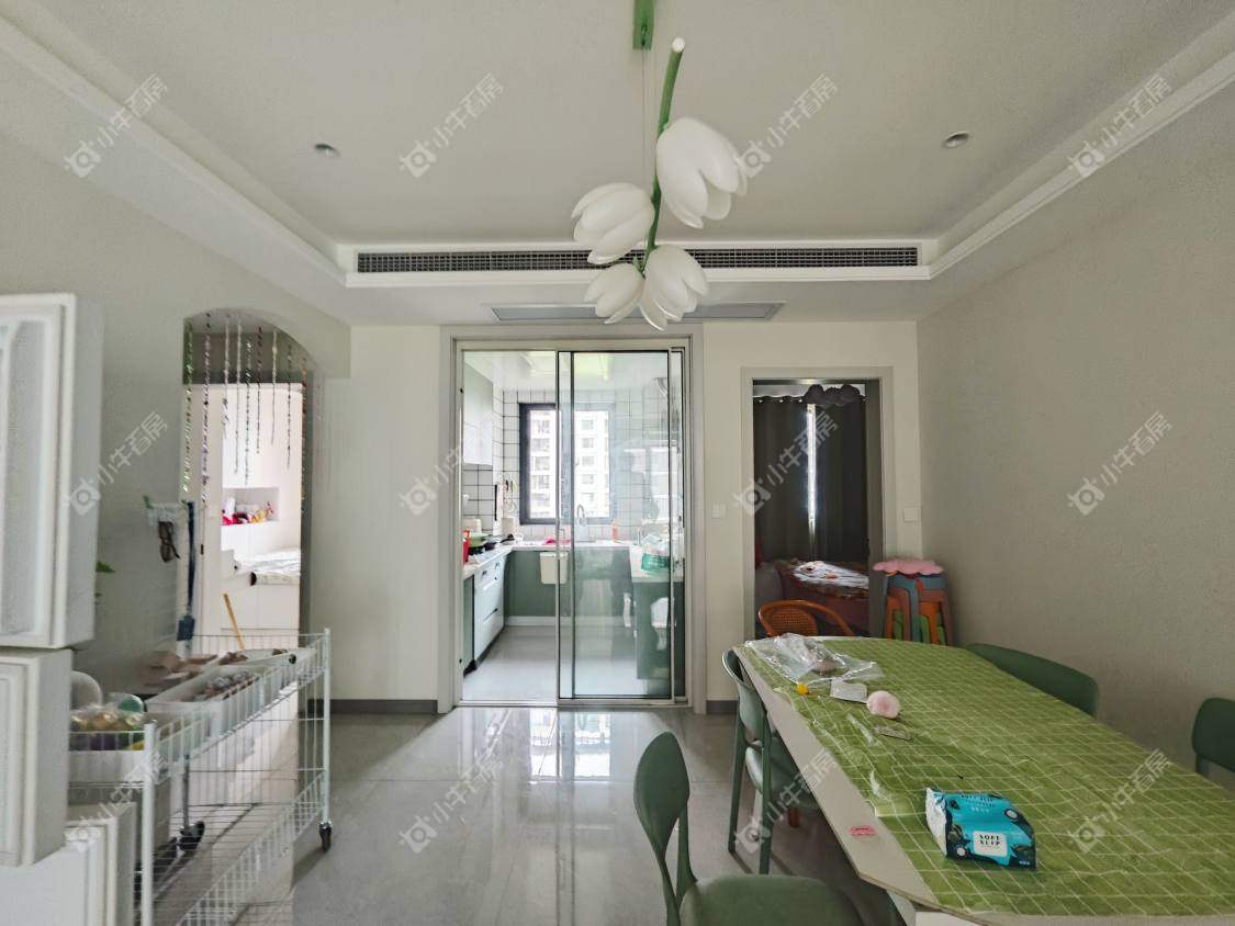 镇江中海时代都会在售二手房源室内图_小牛看房