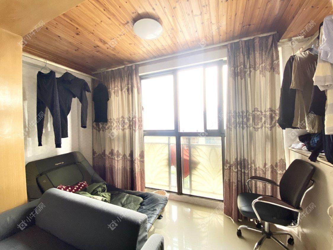 镇江信达香堤国际在售二手房源室内图_小牛看房