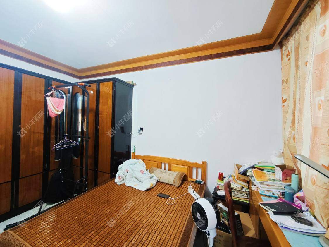 镇江龙凤新村在售二手房源室内图_小牛看房