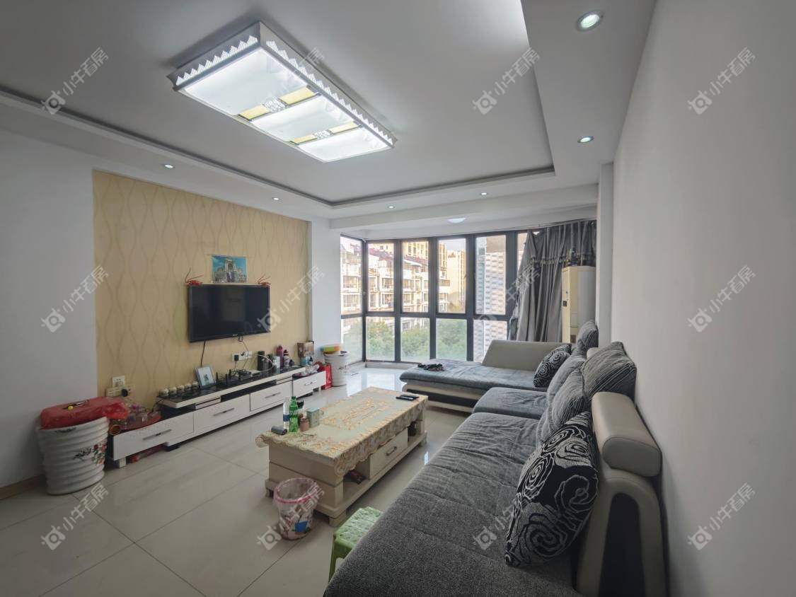 镇江天福花园在售二手房源室内图_小牛看房