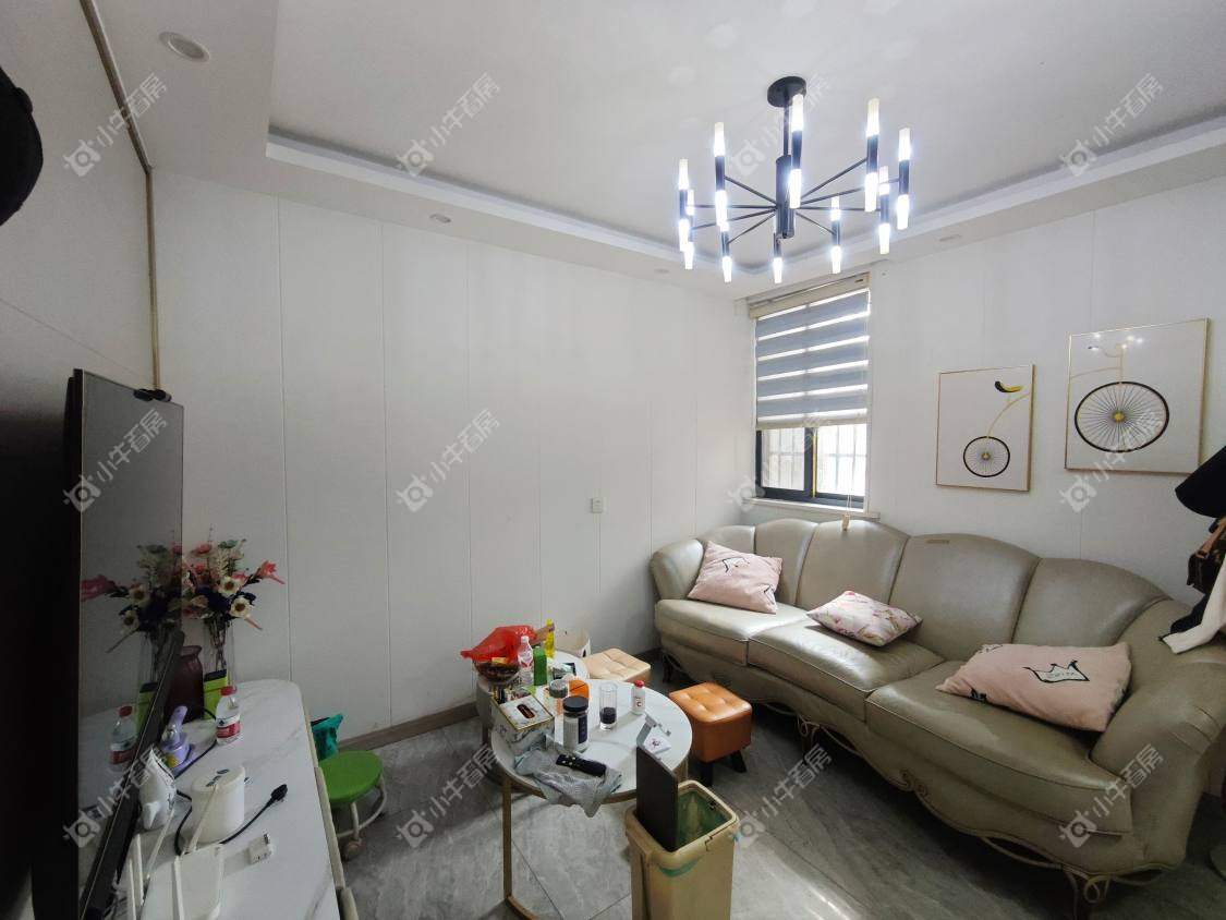 镇江开发区凤凰路在售二手房源室内图_小牛看房