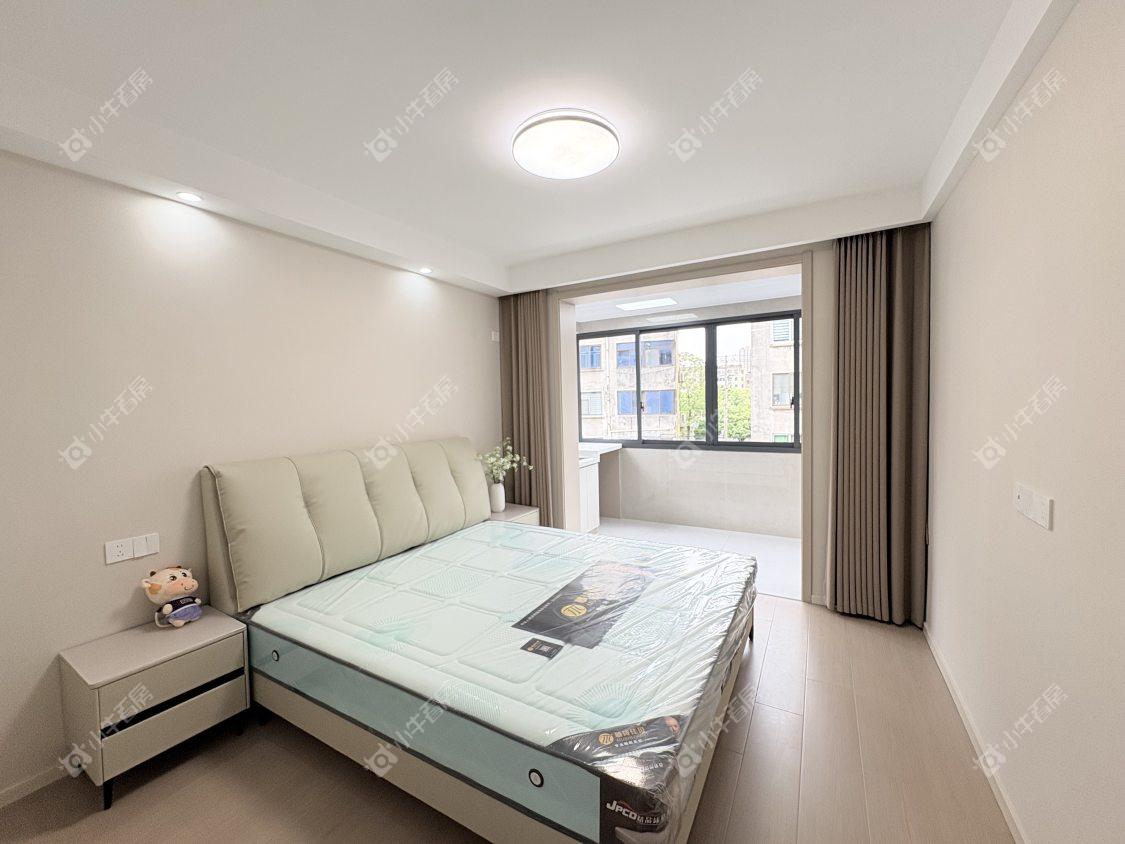 镇江凤凰新村在售二手房源室内图_小牛看房