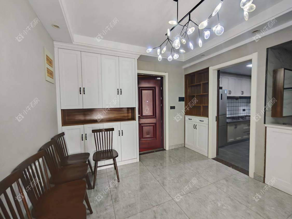 镇江滨河凤凰城在售二手房源室内图_小牛看房