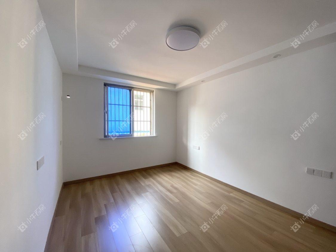 镇江凤凰新村在售二手房源室内图_小牛看房