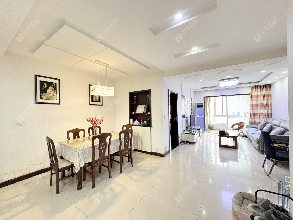 镇江江南嘉园在售二手房源室内图_小牛看房