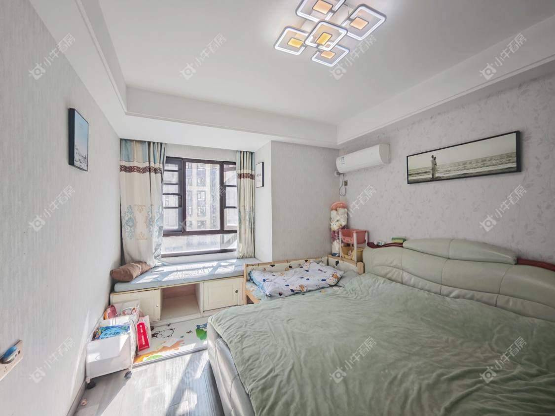 镇江滨河凤凰城在售二手房源室内图_小牛看房