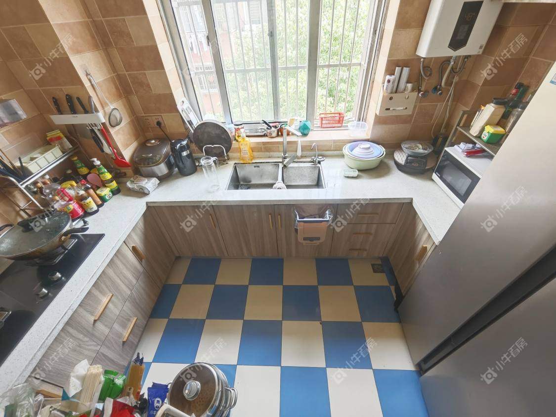 镇江百合苑在售二手房源室内图_小牛看房