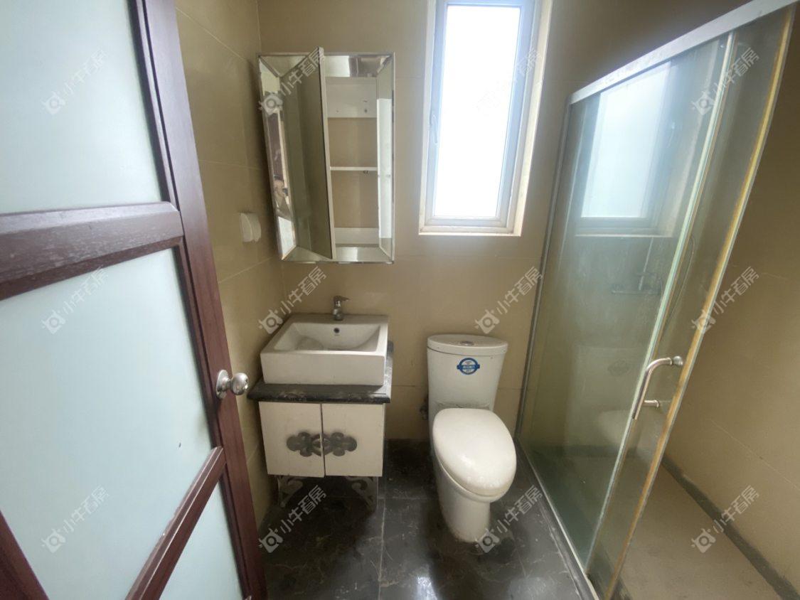 镇江碧桂园在售二手房源室内图_小牛看房