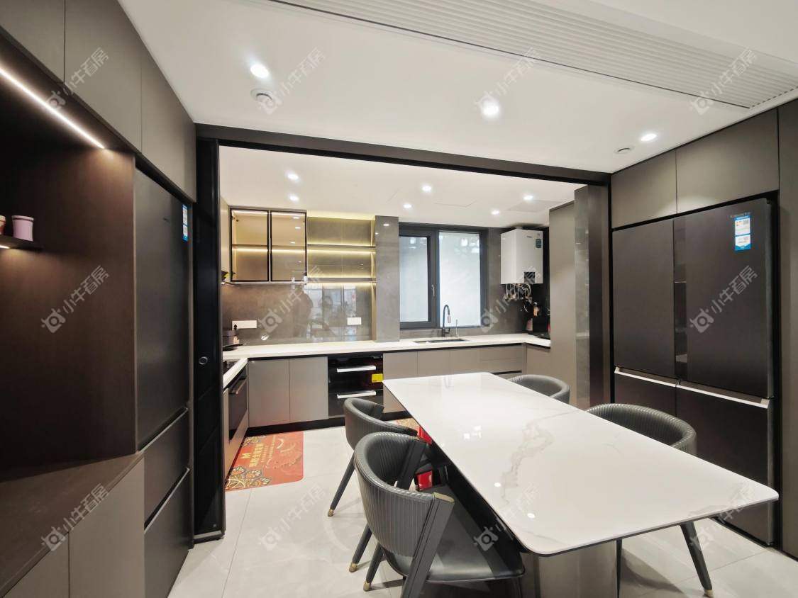 镇江荣城国际一期在售二手房源室内图_小牛看房